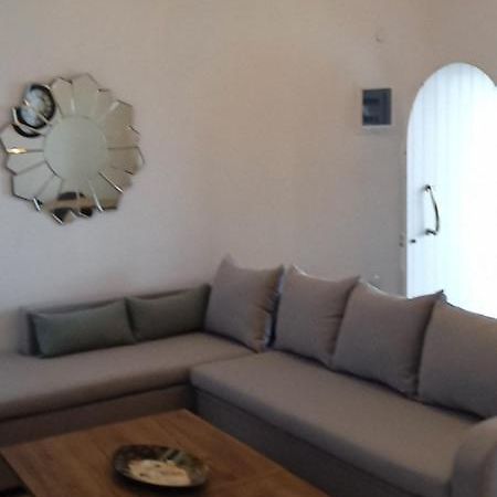 Beautiful House In Front Of The Sea Apartment Gazi Екстериор снимка