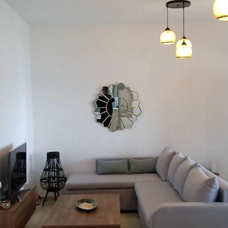Beautiful House In Front Of The Sea Apartment Gazi Екстериор снимка