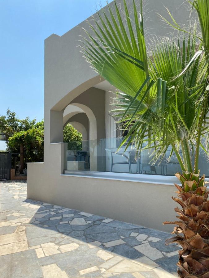 Beautiful House In Front Of The Sea Apartment Gazi Екстериор снимка