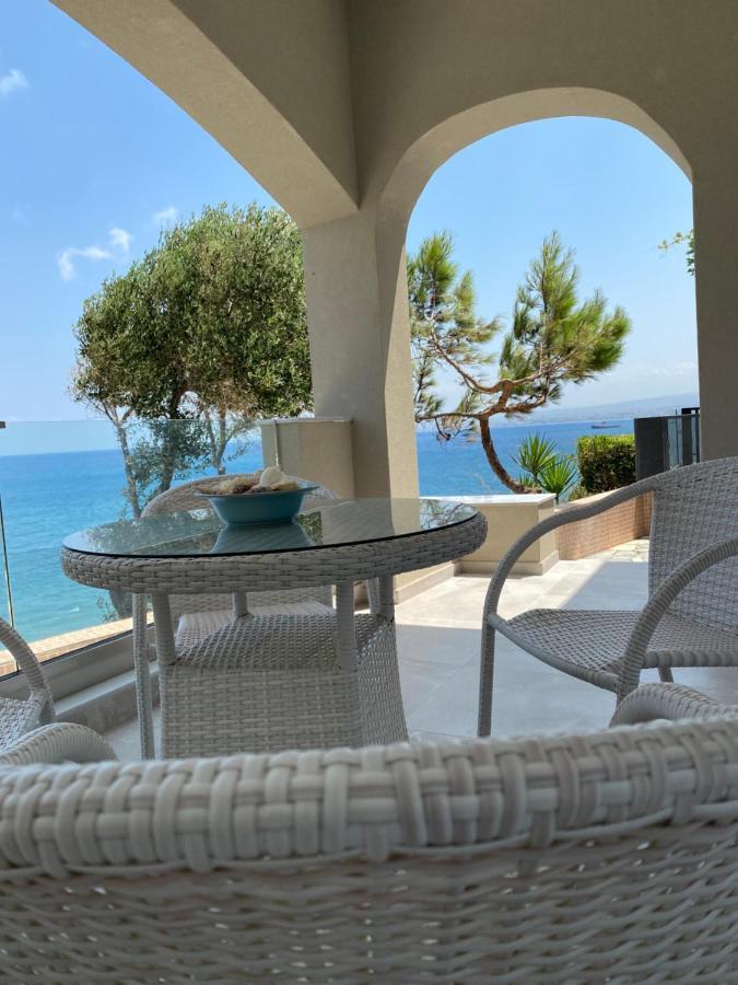 Beautiful House In Front Of The Sea Apartment Gazi Екстериор снимка